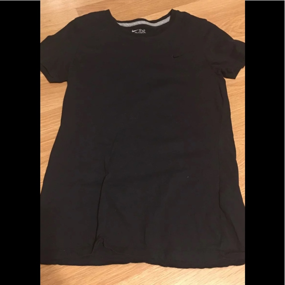 Nike Tee shirt Slim Fit Size L